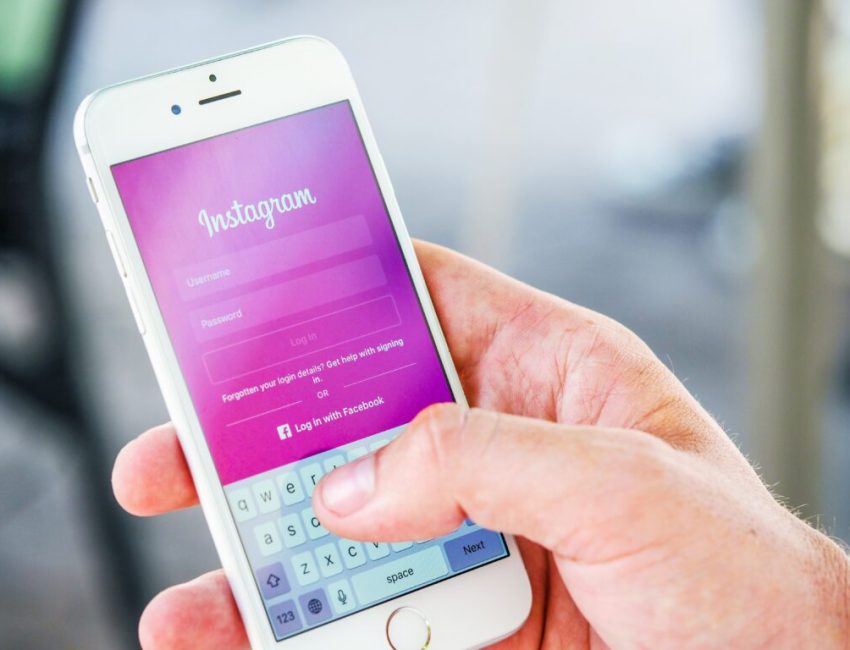How does Instagram help B2B