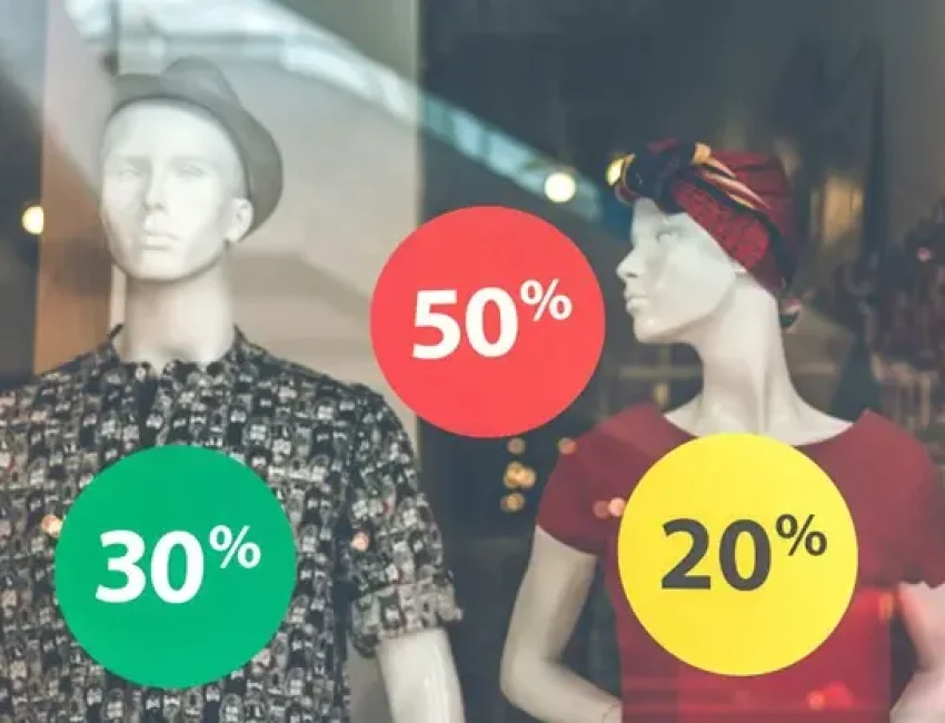 How to tackel black friday on your social media - upcision