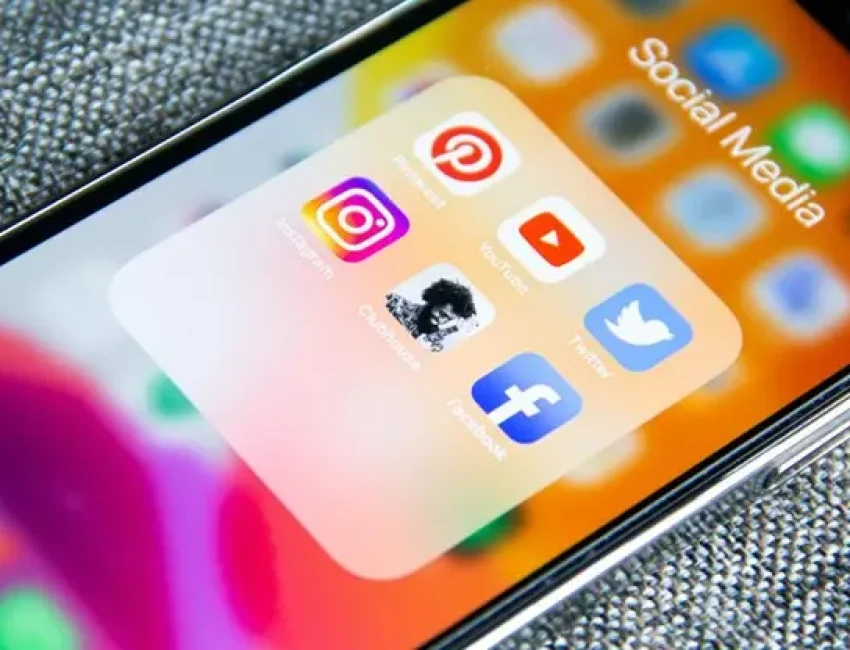using instagram collab posts in your marketing - upcision